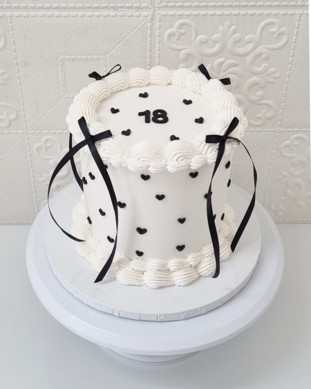 Cupid Cake