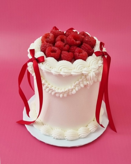 Vintage Raspberry Cake